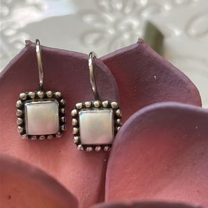 Silpada W1394 classic pearl and sterling earrings